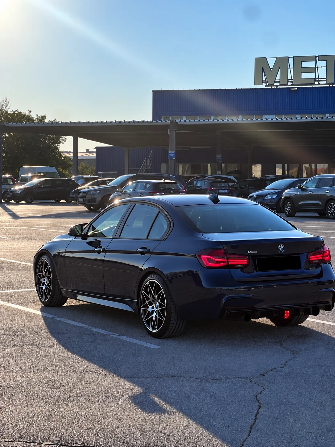 BMW 330 B46 xDrive, снимка 2 - Автомобили и джипове - 56195689