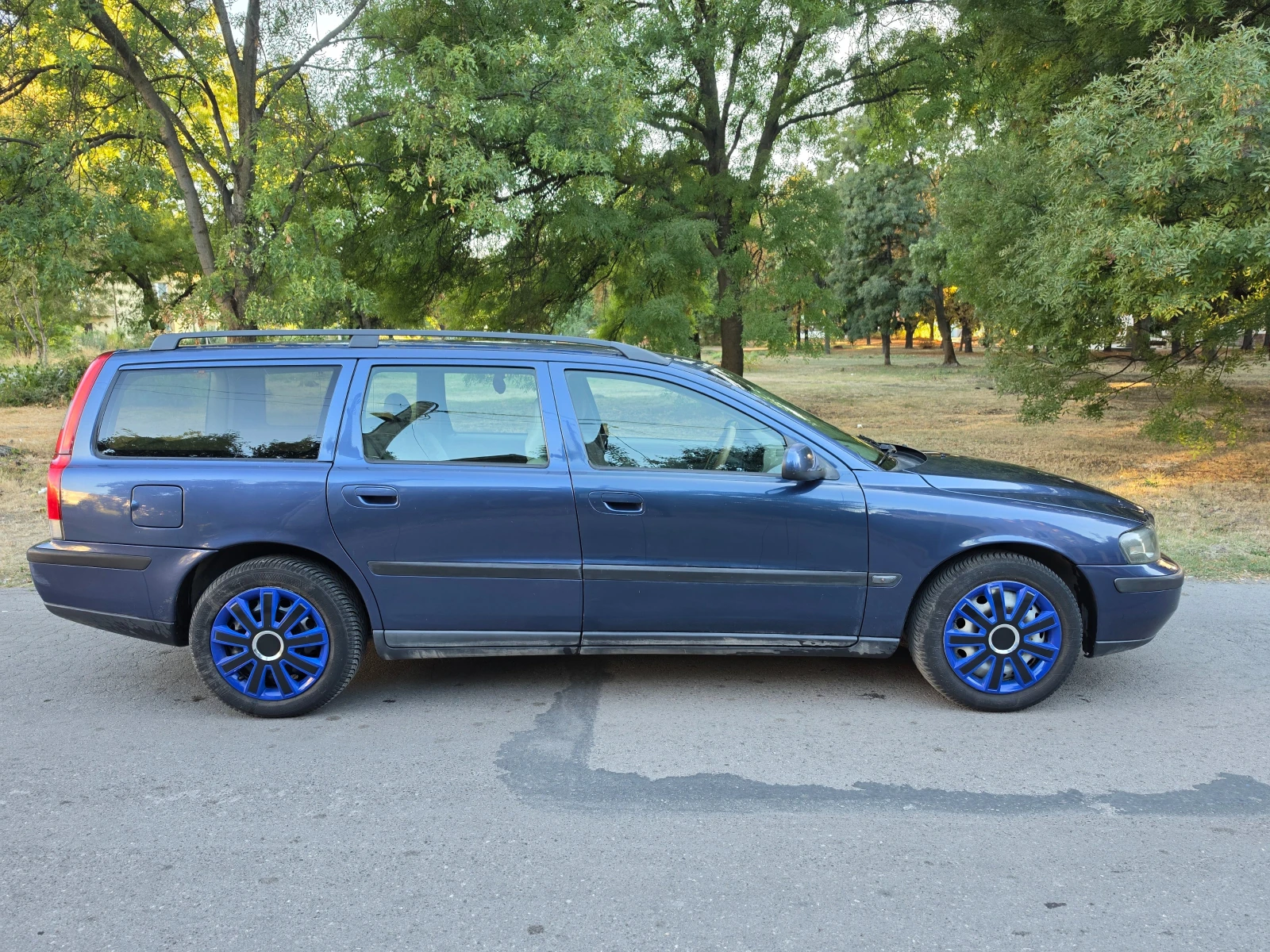 Volvo V70 Спешно!!!, снимка 3 - Автомобили и джипове - 56215219