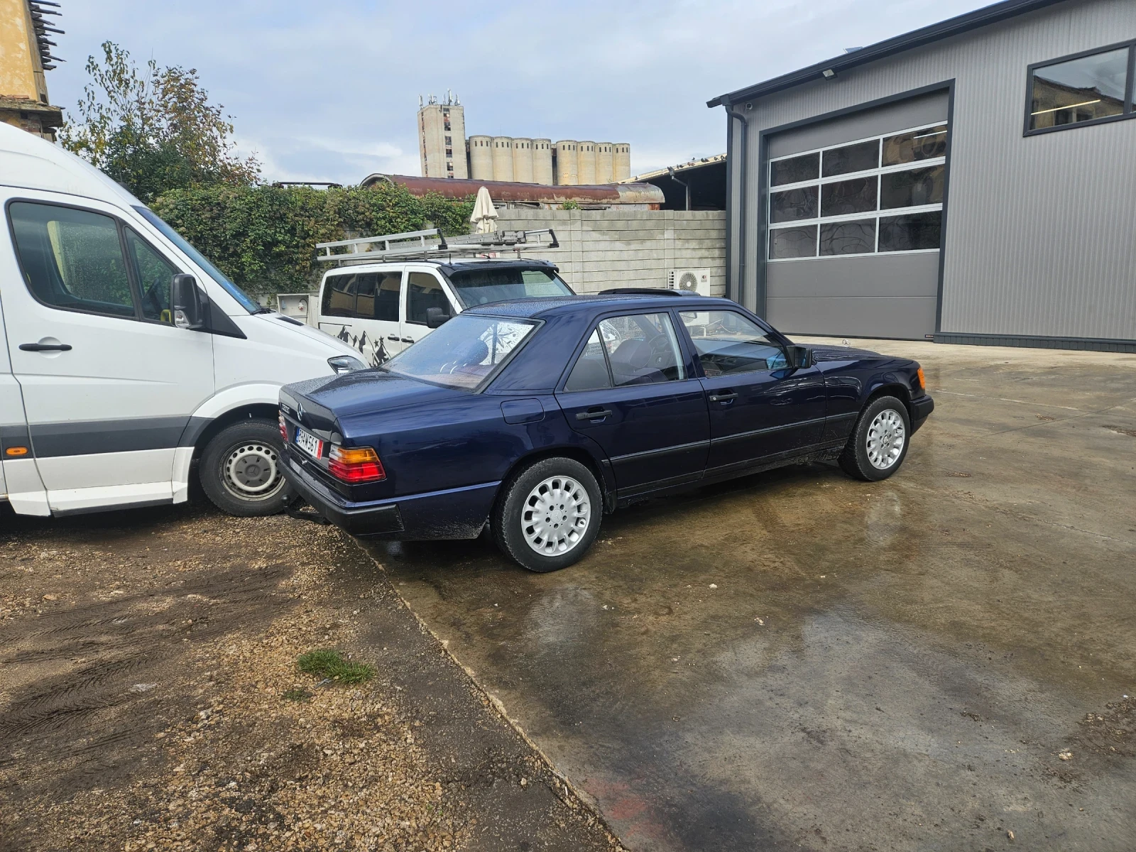 Mercedes-Benz 124 Бензин 2.6, снимка 8 - Автомобили и джипове - 56745926