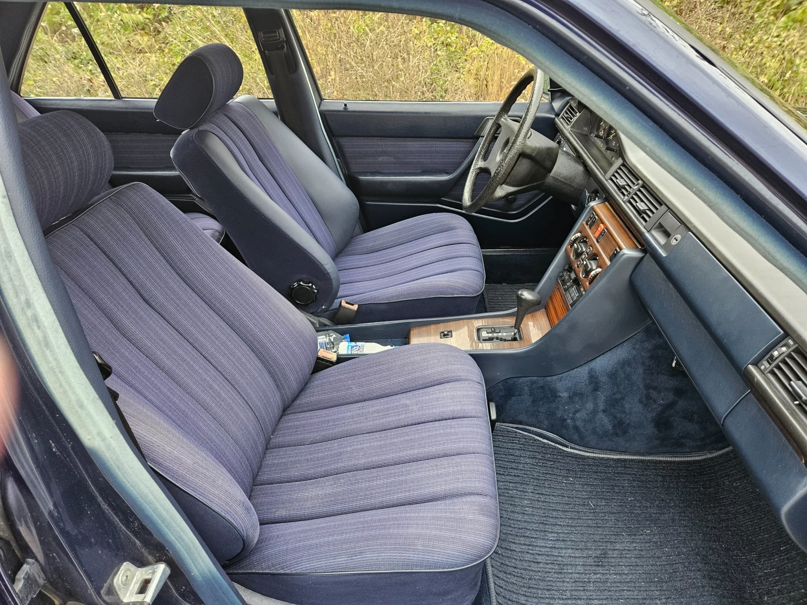Mercedes-Benz 124 Бензин 2.6, снимка 11 - Автомобили и джипове - 56745926