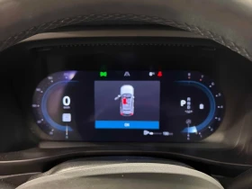 Volvo XC40 * Plus Bright Theme * CARFAX * ЦЕНА ДО БГ, снимка 8