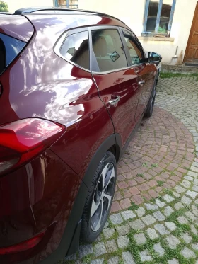 Hyundai Tucson 2.0CRDI 185 -Панорама, обдухване, подгрев - 15080 € / 29493.92 лв. - 13559299 5