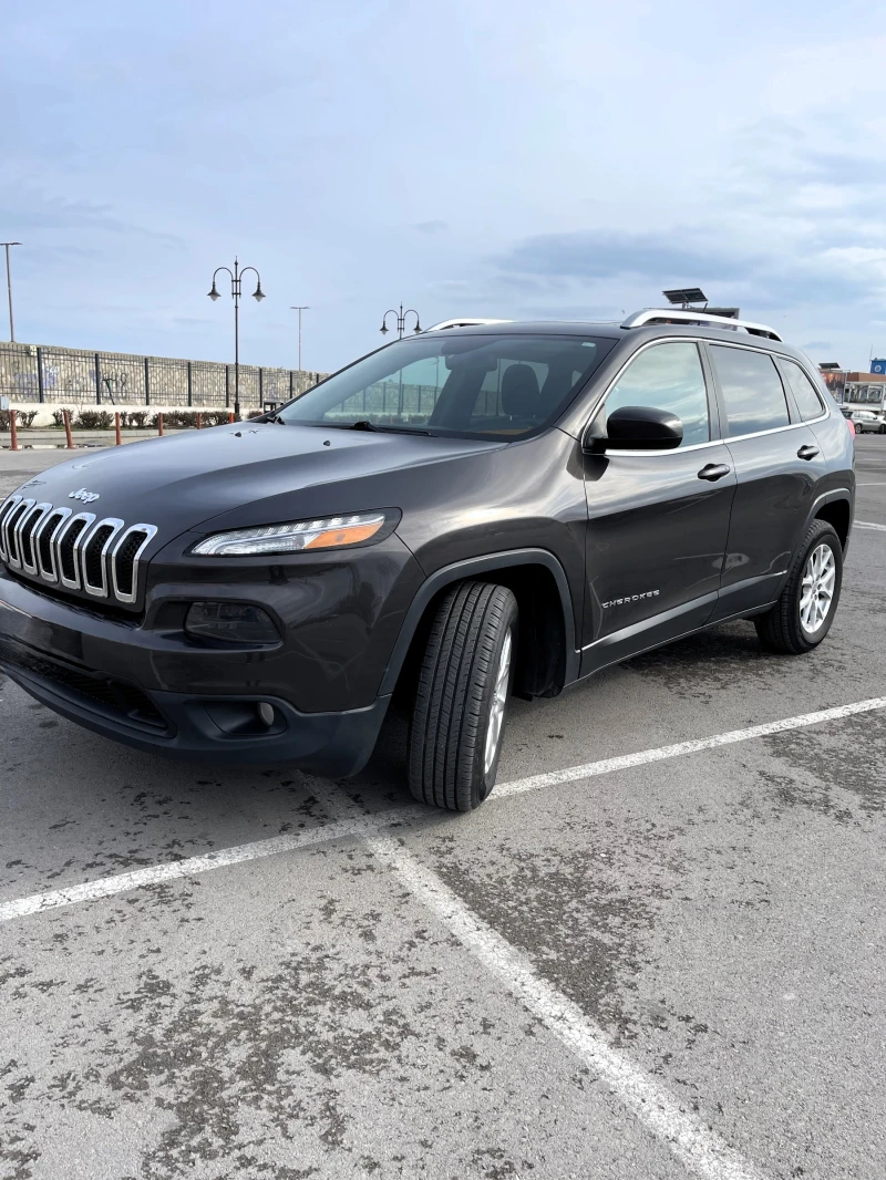 Jeep Cherokee LATITU AWD, снимка 2 - Автомобили и джипове - 47571430