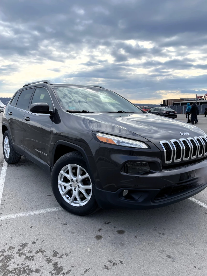 Jeep Cherokee LATITU AWD, снимка 10 - Автомобили и джипове - 47540823