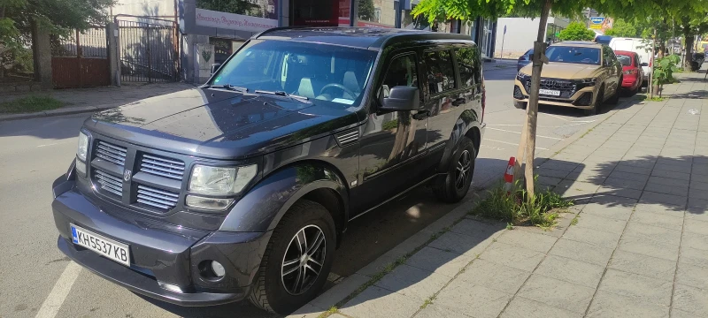 Dodge Nitro Фабрична Газова уредба 4x4 зим.летни гуми и дж, снимка 2 - Автомобили и джипове - 52395916