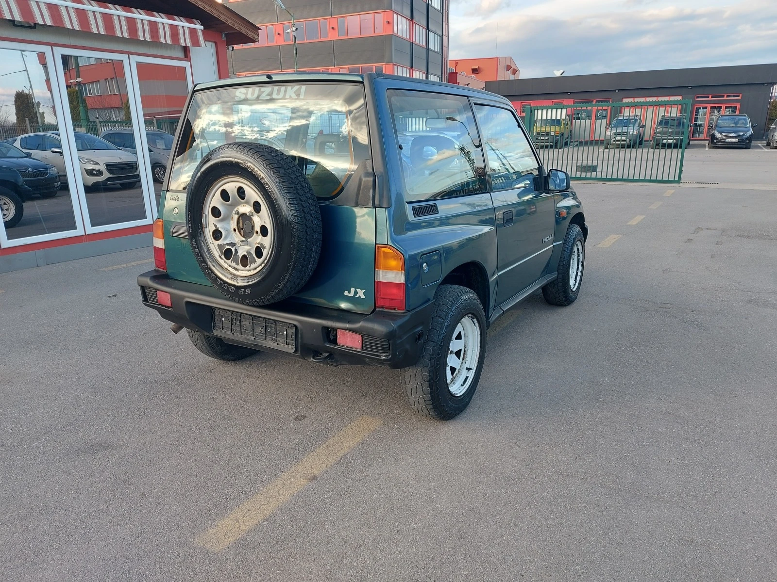 Suzuki Vitara 1, 6 i, 4x4, КЛИМАТИК, ГАЗОВА УРЕДБА, ИТАЛИЯ - изображение 6