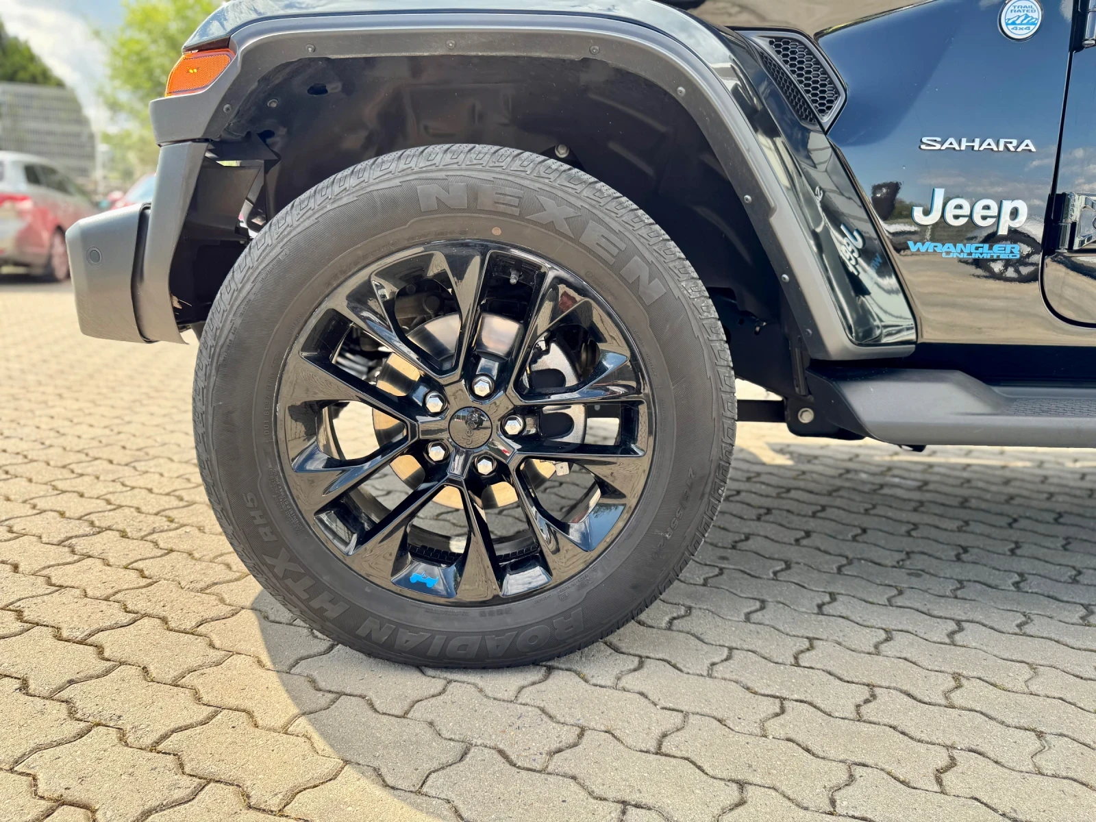 Jeep Wrangler N1 381кс 1-Ви собственик Phev  - изображение 8
