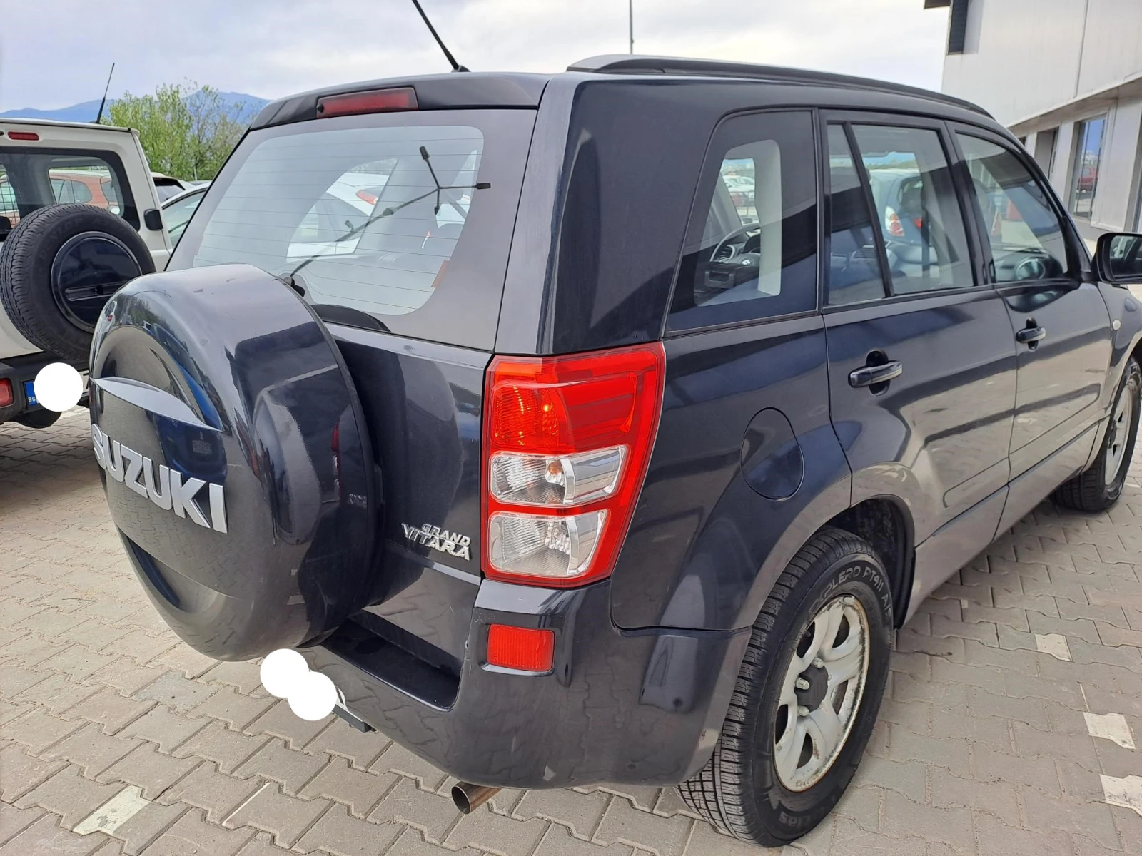Suzuki Grand vitara 2.0 JLX - изображение 4