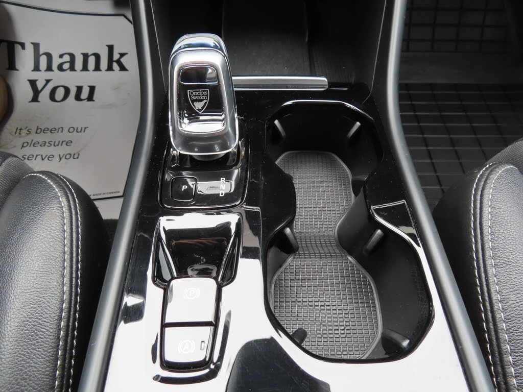 Volvo XC40 T5 INSCRIPTION* HARMAN/KARDON* 360 CAM*  | Mobile.bg   12