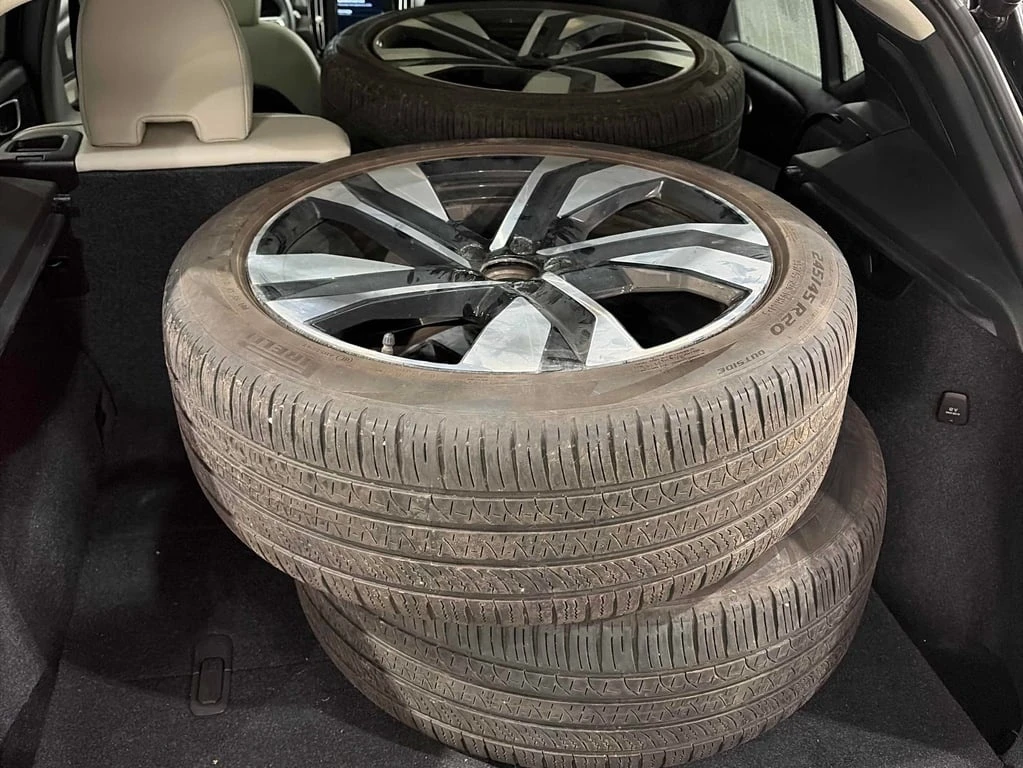 Volvo XC40 * Plus Bright Theme * CARFAX * ЦЕНА ДО БГ - изображение 7