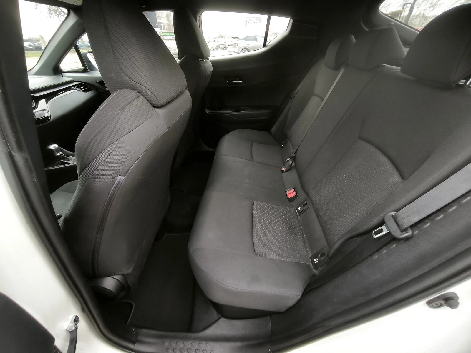 Toyota C-HR 1.8i Hybrid | Mobile.bg � ����������� 12