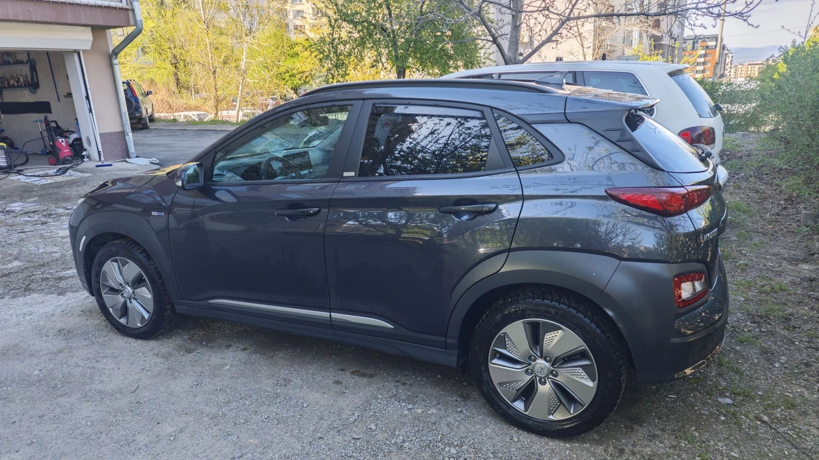 Hyundai Kona, снимка 13 - Автомобили и джипове - 54327675