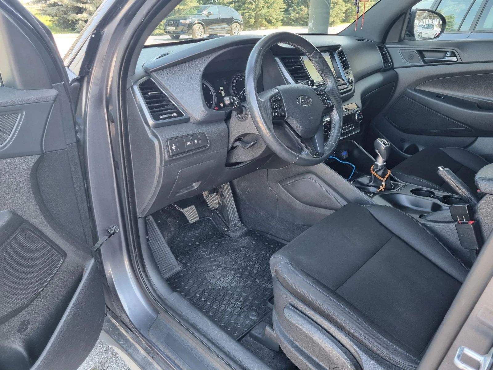 Hyundai Tucson 1.7 CRDI 2019 г., снимка 8 - Автомобили и джипове - 54644237