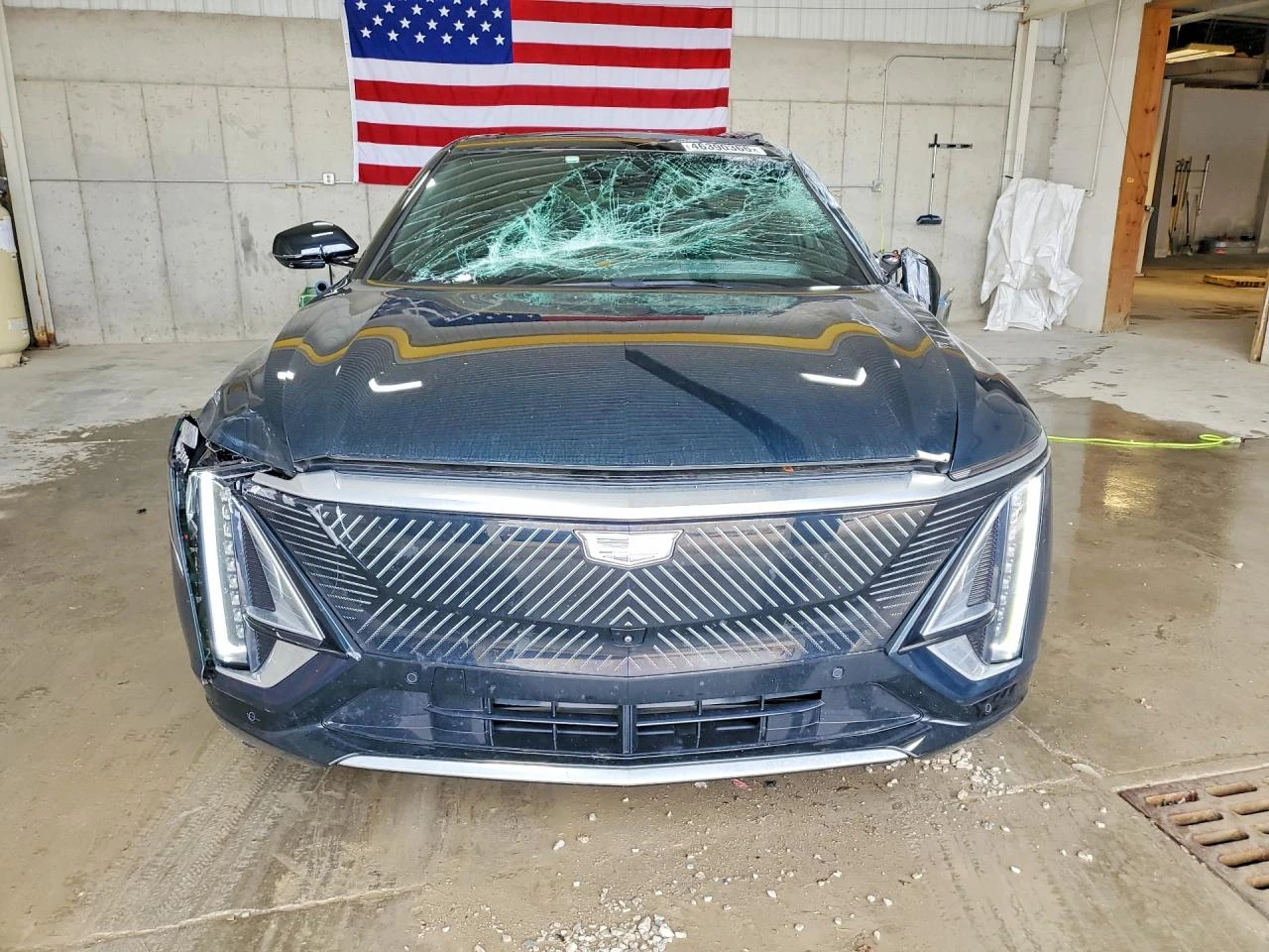 Други Друг Cadillac Lyriq Luxury, снимка 5 - Автомобили и джипове - 54655646