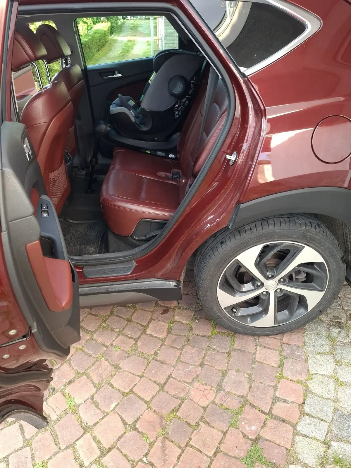 Hyundai Tucson 2.0CRDI 185 -Панорама, обдухване, подгрев, снимка 7 - Автомобили и джипове - 54704113