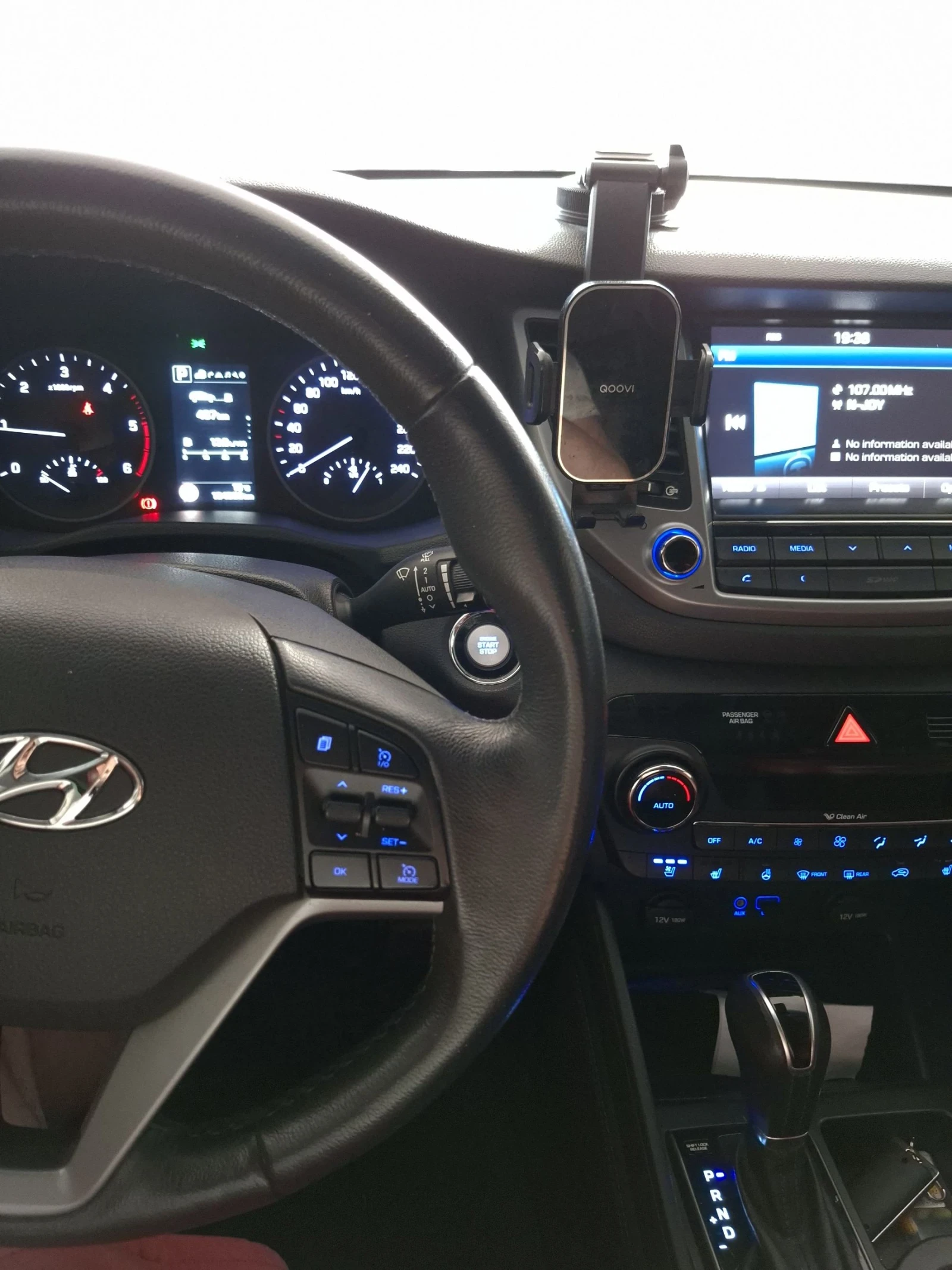 Hyundai Tucson 2.0CRDI 185 -Панорама, обдухване, подгрев, снимка 9 - Автомобили и джипове - 54704113