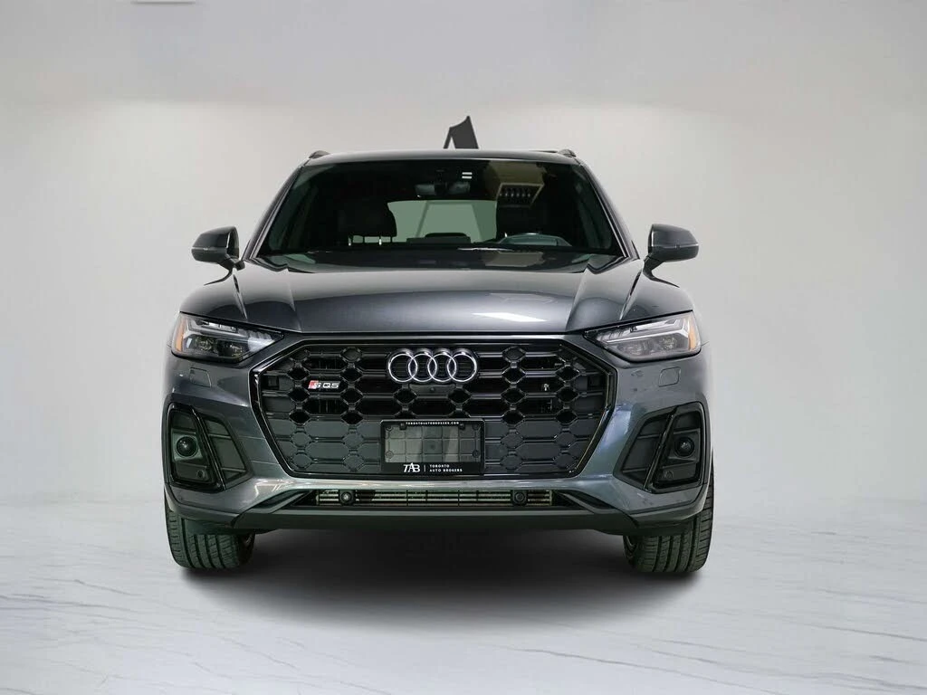 Audi SQ5 TECHNIK| CARPLAY| BLACK PKG| B&O| 21 IN, снимка 2 - Автомобили и джипове - 56117020