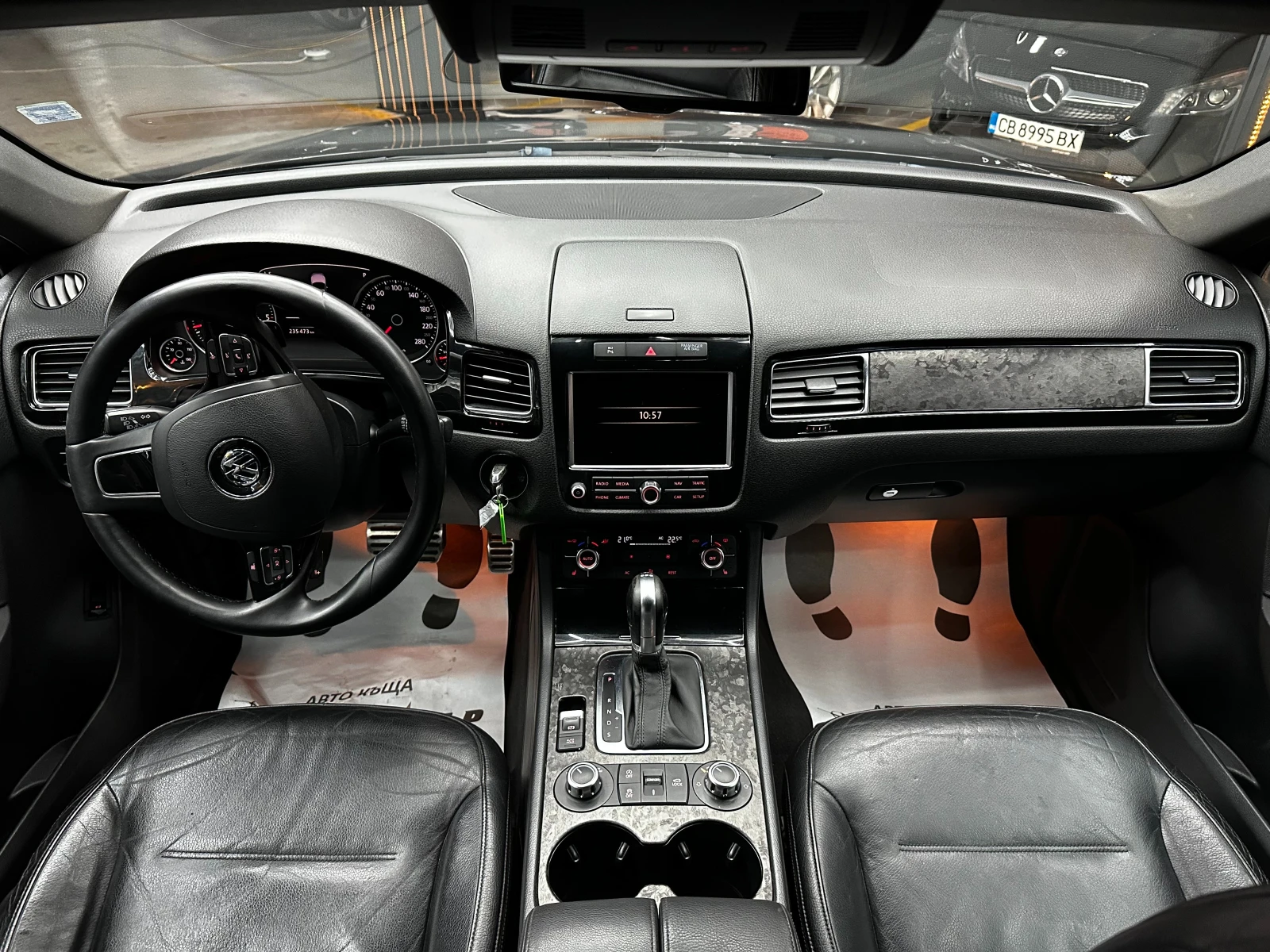 VW Touareg 3.0d 239 к.с. , снимка 9 - Автомобили и джипове - 56375054