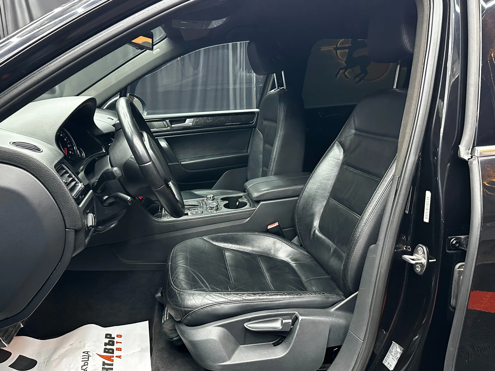 VW Touareg 3.0d 239 к.с. , снимка 6 - Автомобили и джипове - 56375054