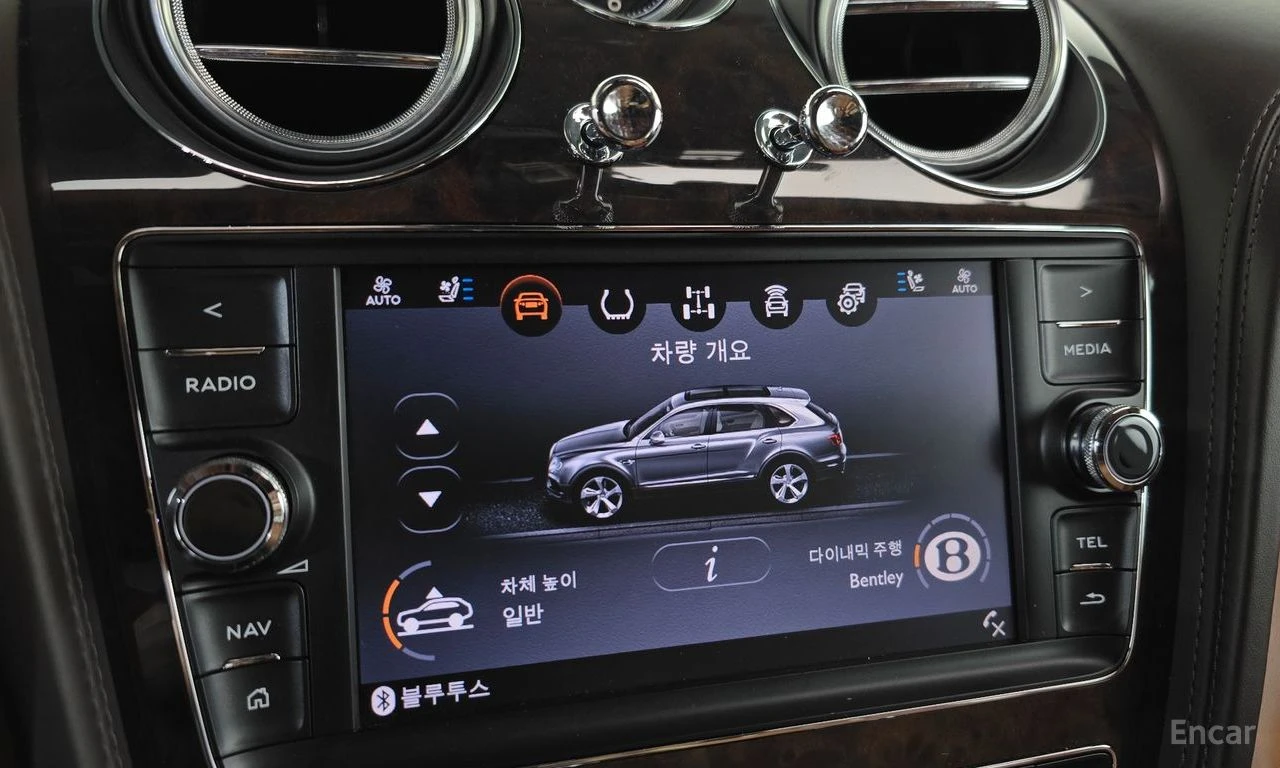 Bentley Bentayga 4.0 V8, снимка 16 - Автомобили и джипове - 56454183
