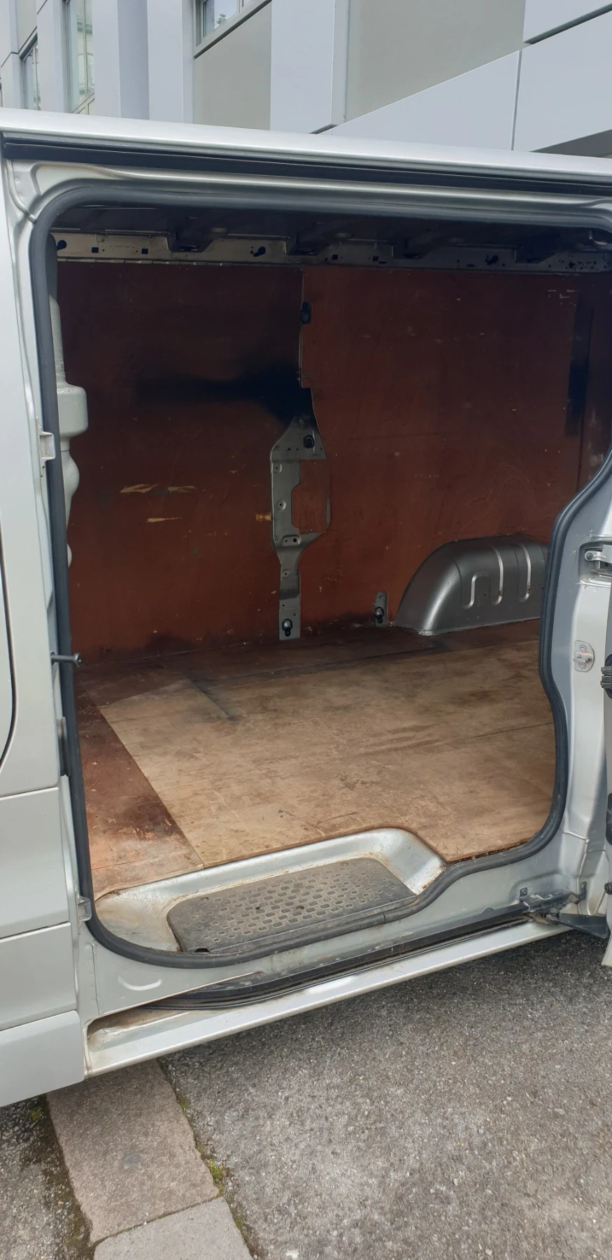 Opel Vivaro 2900 SPORTIVE PANEL VAN 5dr. Disel Manual L2 H1Eur - изображение 7