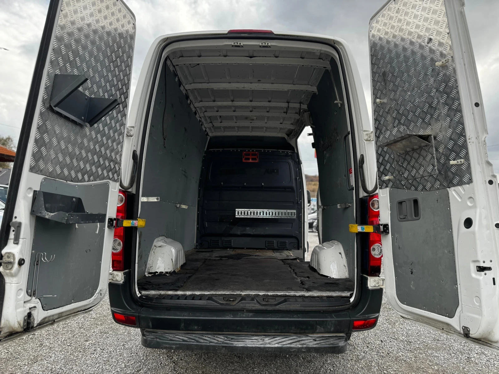 VW Crafter 2.0TDI/136kc/Euro 5B/Klima | Mobile.bg   8