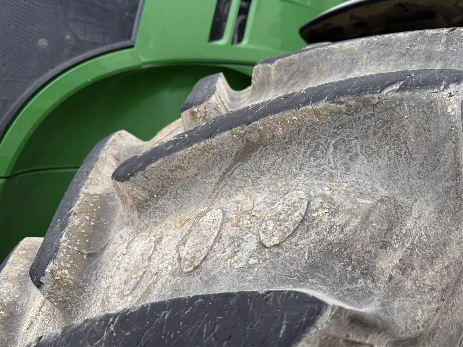 Трактор John Deere 7310 R  E23 - изображение 7