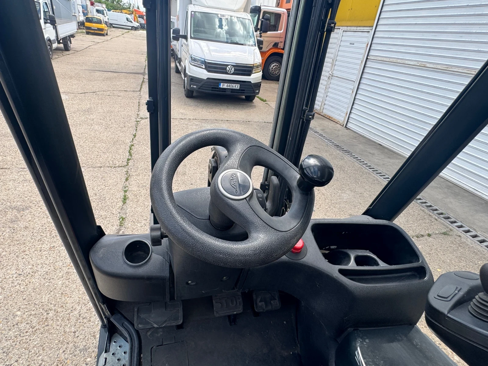 Електрокар Linde E16PH-02, НОВИ ГУМИ, 5.5м, снимка 8 - Индустриална техника - 54897752