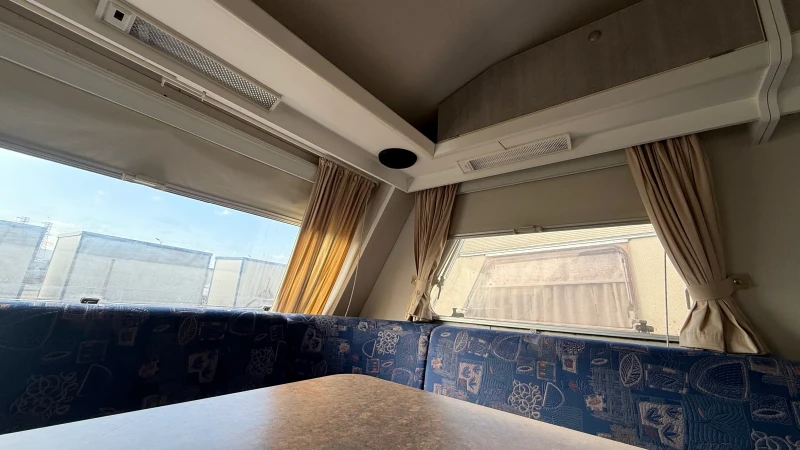 Каравана KIP GREY-LINE Solar , снимка 10 - Каравани и кемпери - 53448226