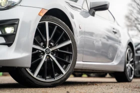 Toyota GR86 GT RWD, снимка 6