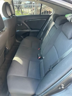 Toyota Avensis D4D, снимка 12