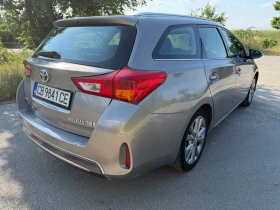 Toyota Auris 1.8/Hybrid/ГАЗ, снимка 4