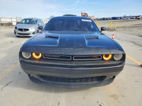 Dodge Challenger R/T, снимка 2 - Автомобили и джипове - 53636064