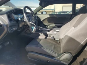 Dodge Challenger R/T, снимка 7 - Автомобили и джипове - 53636064