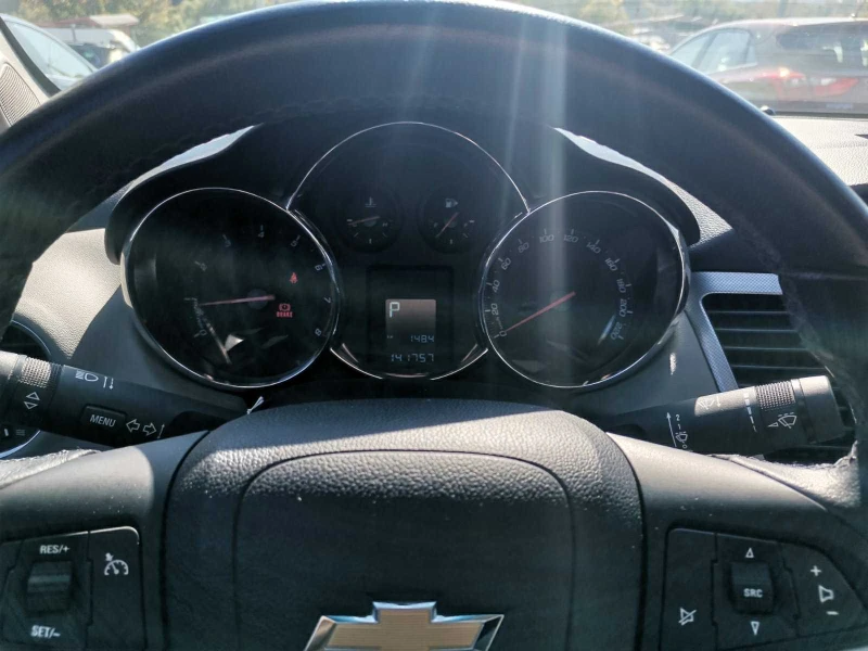 Chevrolet Cruze 1.8 16V AUTO SWISS NAVI, снимка 10 - Автомобили и джипове - 47270659
