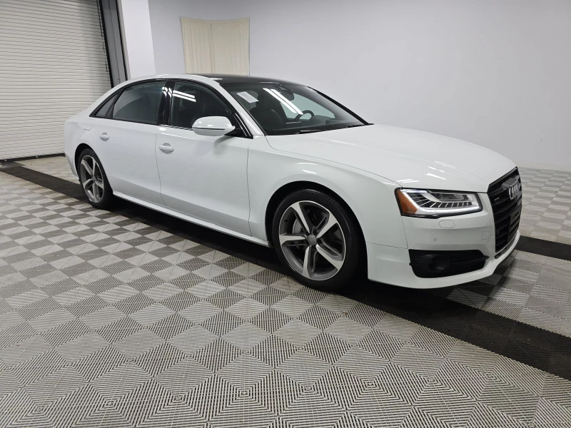 Audi A8 PANO* HEAD UP* ОБДУХВАНЕ* KEYLESS* BOSE* , снимка 4 - Автомобили и джипове - 48509662