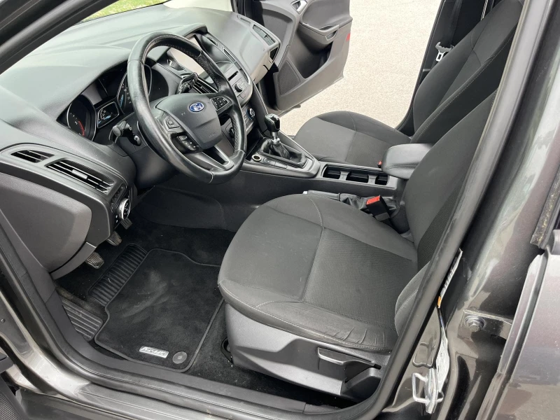 Ford Focus 1.5TDCI 95кс EURO 6B АВТОПИЛОТ ВНОС ИТАЛИЯ, снимка 8 - Автомобили и джипове - 50476581