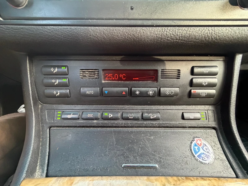 BMW 330 330 xi, снимка 11 - Автомобили и джипове - 52957264