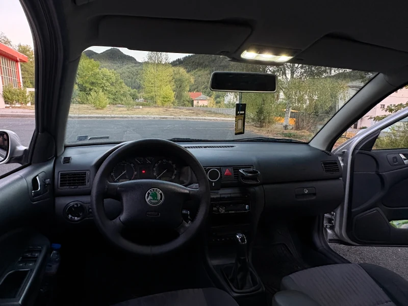 Skoda Octavia 1.9 TDI, снимка 12 - Автомобили и джипове - 52968642