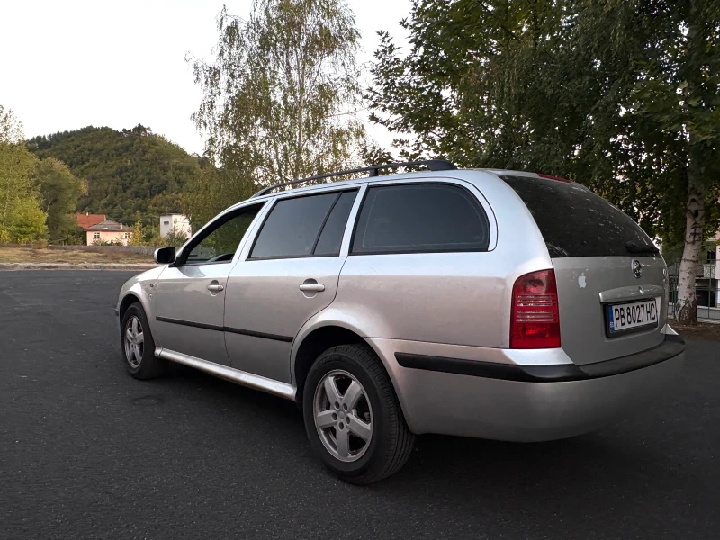 Skoda Octavia 1.9 TDI, снимка 4 - Автомобили и джипове - 52968642