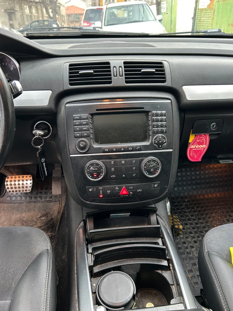 Mercedes-Benz R 320, снимка 5 - Автомобили и джипове - 53011137