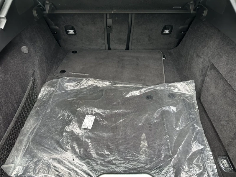 Porsche Panamera * 4 10 Years Edition E Hybrid AWD * CARFAX * , снимка 10 - Автомобили и джипове - 53234304