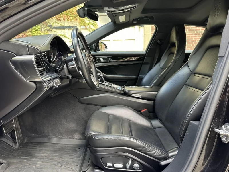 Porsche Panamera * 4 10 Years Edition E Hybrid AWD * CARFAX * , снимка 5 - Автомобили и джипове - 53234304