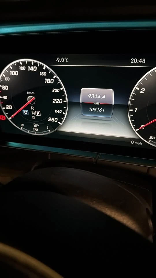 Mercedes-Benz E 400 AMG OPTIC* CARFAX * PANO* HEATED SEATS* NAVI* 4MAT - изображение 6