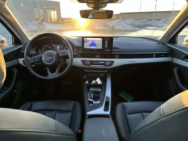 Audi A4 KOMFORT * 45 TFSI * CARFAX * АВТО КРЕДИТ * , снимка 5 - Автомобили и джипове - 54744598