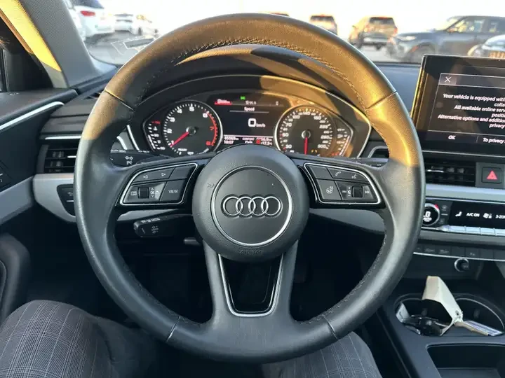 Audi A4 KOMFORT * 45 TFSI * CARFAX * АВТО КРЕДИТ * , снимка 8 - Автомобили и джипове - 54744598