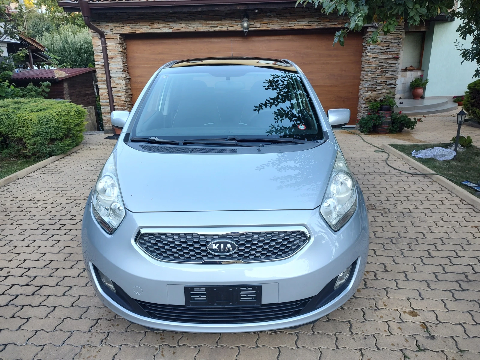 Kia Venga 1.4-ГАЗ - изображение 2