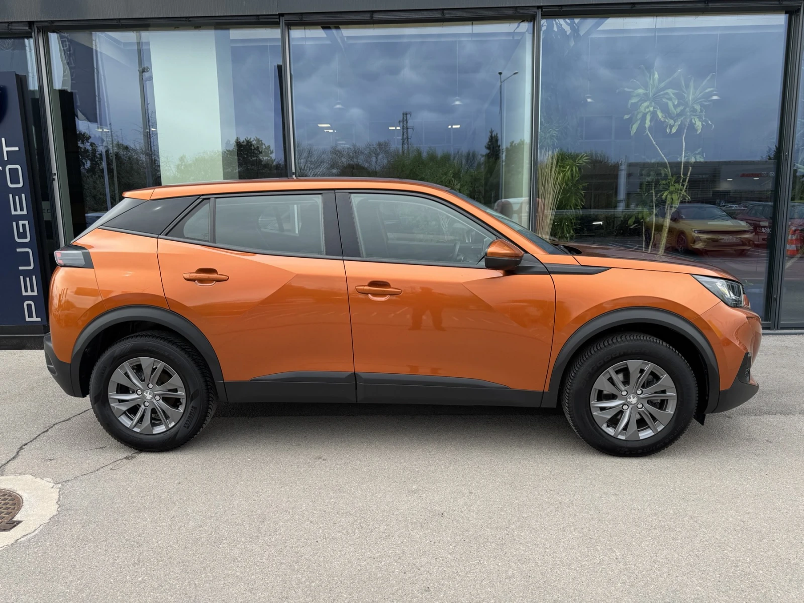 Peugeot 2008 SUV ACTIVE 1.2 PureTech 130 EAT8 EURO6 - изображение 4