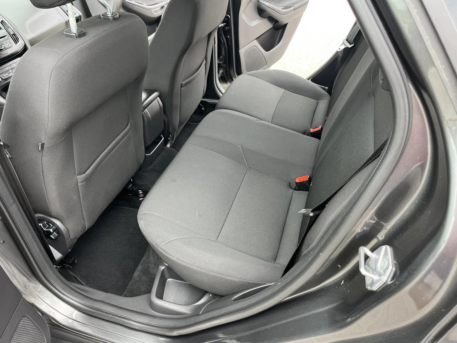 Ford Focus 1.5TDCI 95кс EURO 6B АВТОПИЛОТ ВНОС ИТАЛИЯ - изображение 9