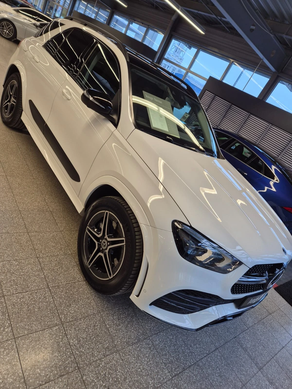 Mercedes-Benz GLE 450 4MATIC AMG Line EQ Boost - изображение 3